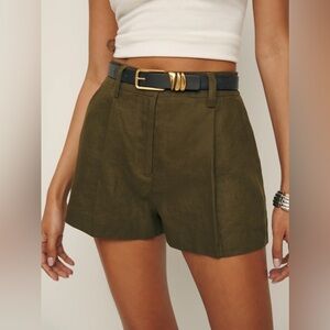 NWOT Reformation Alex Linen Short in Dark Olive Sz 4